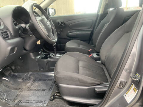 2019 Nissan Versa S Plus