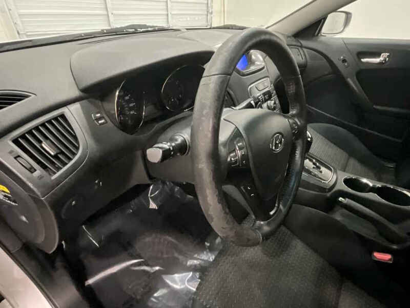 2011 Hyundai Genesis Coupe 2.0T