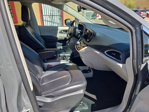 2023 Chrysler Pacifica Touring L