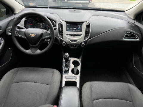 2018 Chevrolet Cruze LS Auto