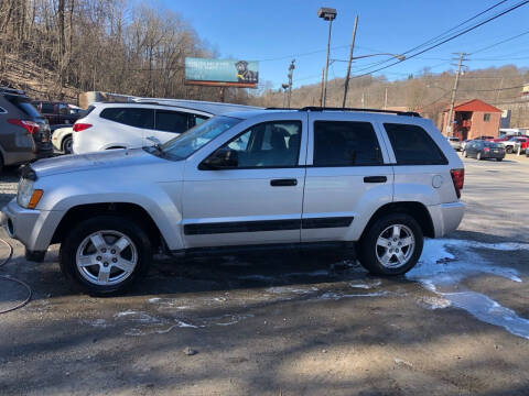 2005 Jeep Grand Cherokee for sale at Compact Cars of Pittsburgh in Pittsburgh PA