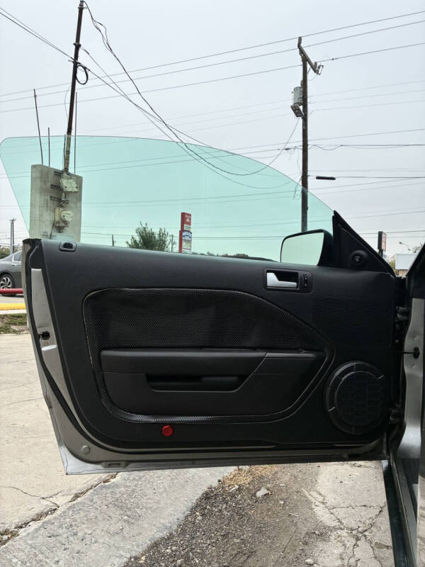 2009 Ford Mustang V6 Premium