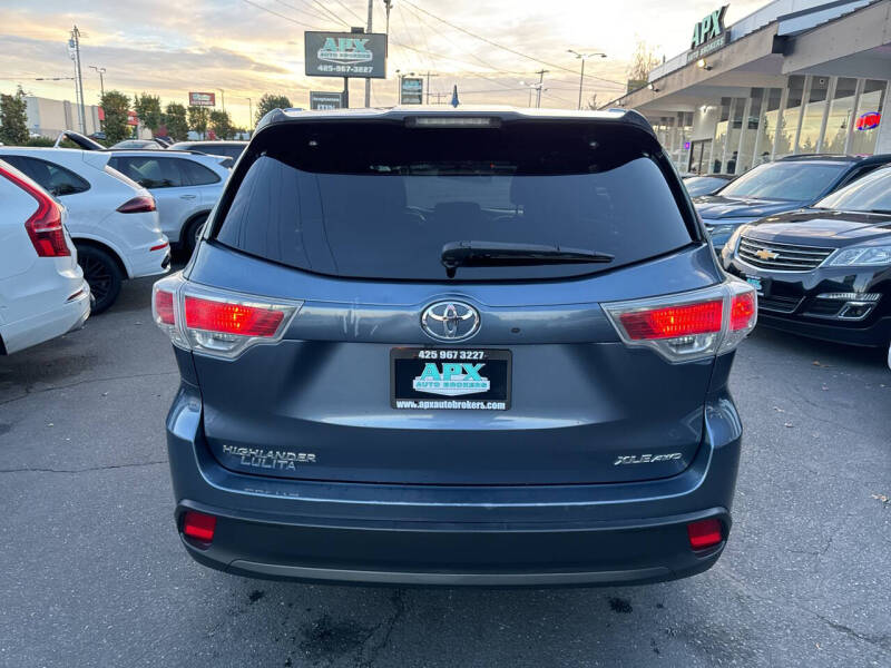 2015 Toyota Highlander XLE photo 5