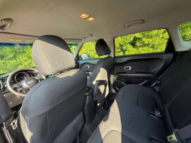 2015 Kia Soul +