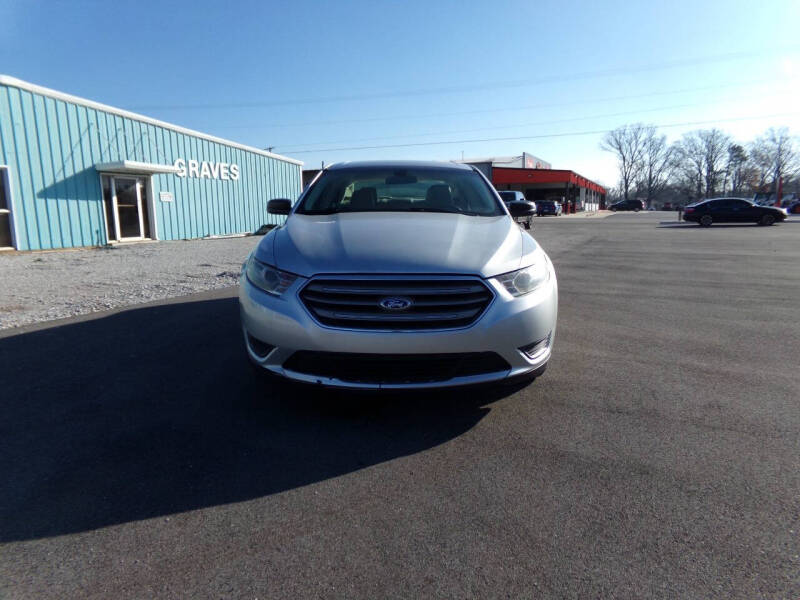 2014 Ford Taurus SE photo 2