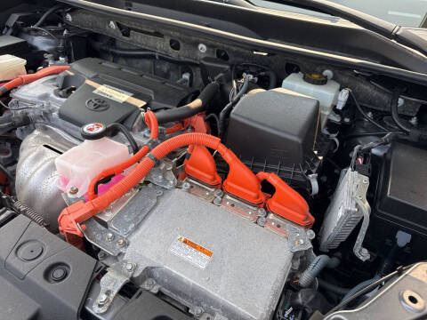 2017 Toyota RAV4 Hybrid XLE