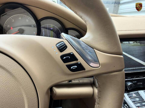 2016 Porsche Panamera
