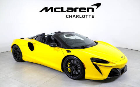 2025 McLaren Artura Spider