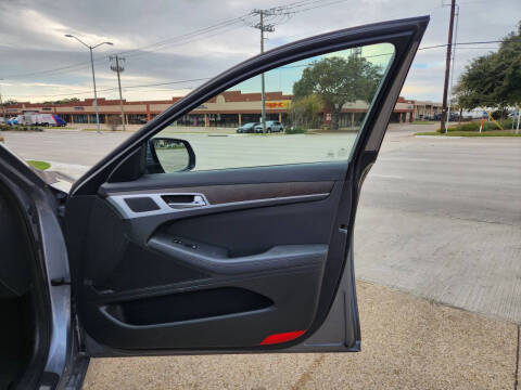 2015 Hyundai Genesis 5.0L