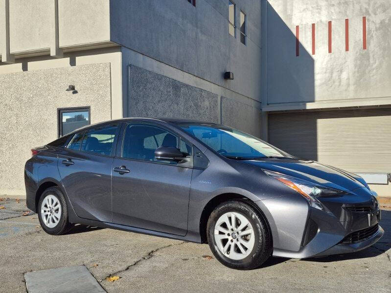 2017 Toyota Prius Two