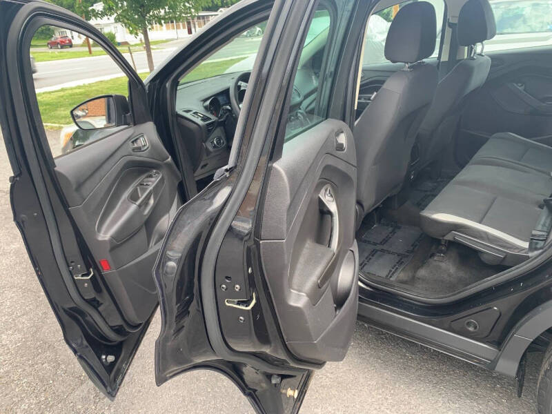 2014 Ford Escape S