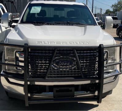 2017 Ford F-250 Super Duty for sale at Jump and Drive LLC in Humble TX