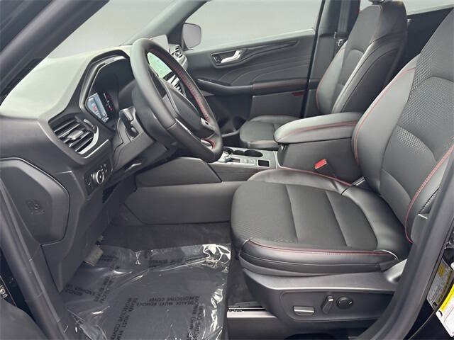 2026 Ford Escape ST-Line Select