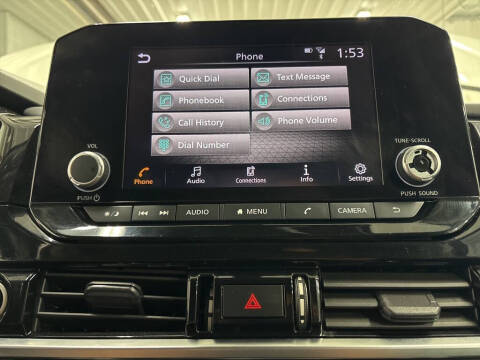 2023 Nissan Pathfinder SV