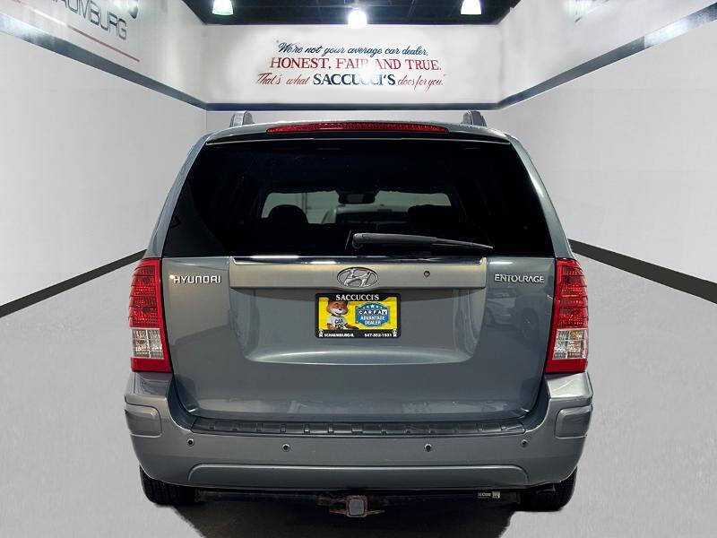 2007 Hyundai Entourage SE