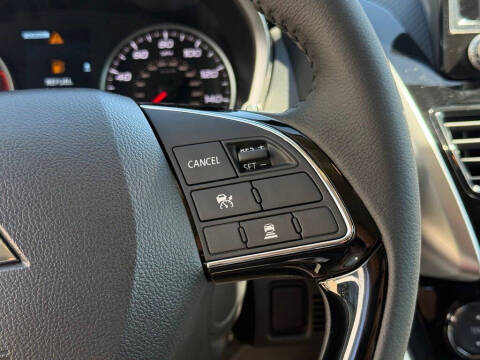 2026 Mitsubishi Eclipse Cross SE