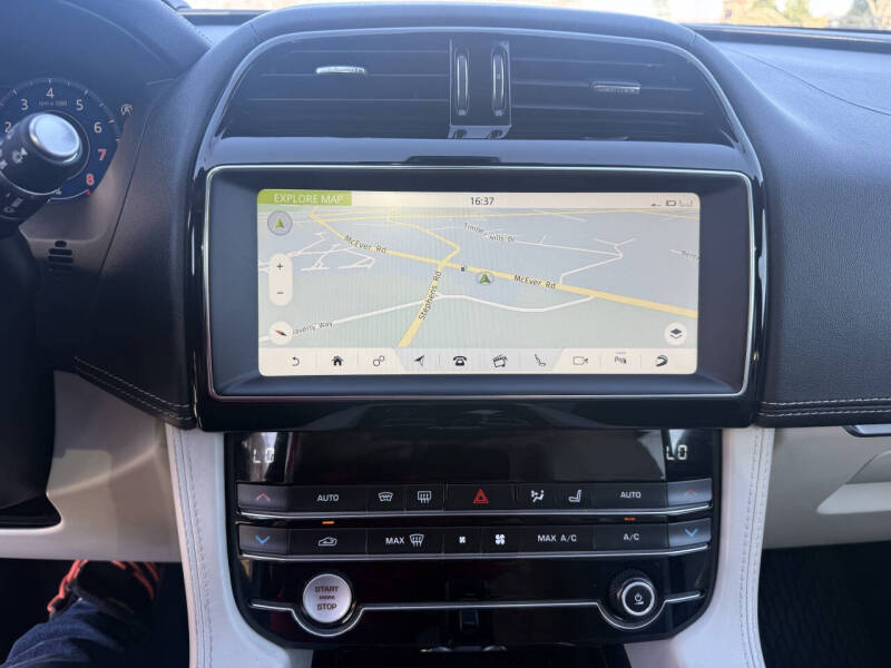 2020 Jaguar F-PACE SVR