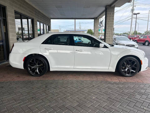 2021 Chrysler 300 S V6