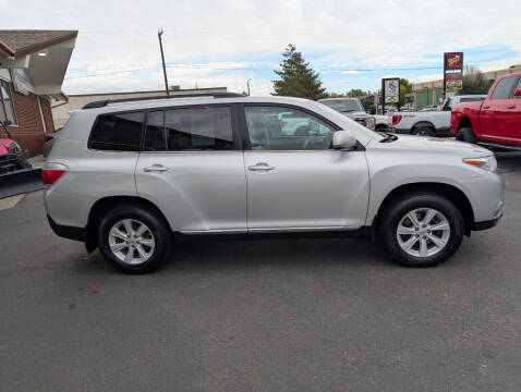 2013 Toyota Highlander SE