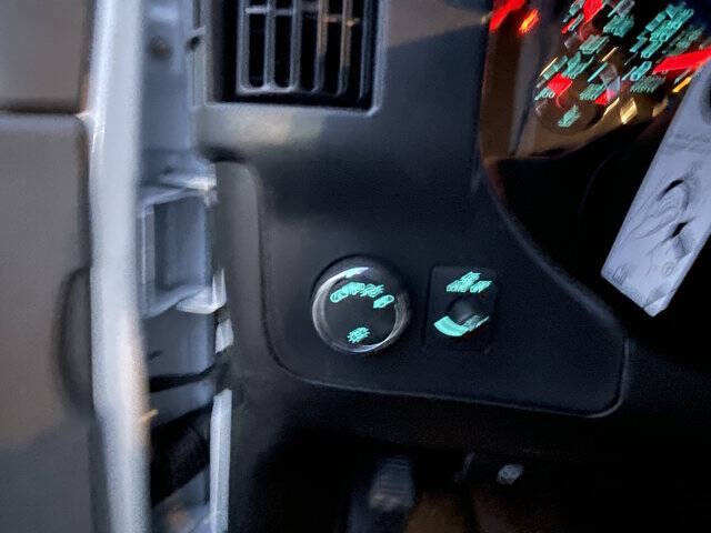 2025 Chevrolet Express 2500
