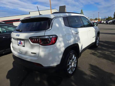 2022 Jeep Compass Latitude Lux