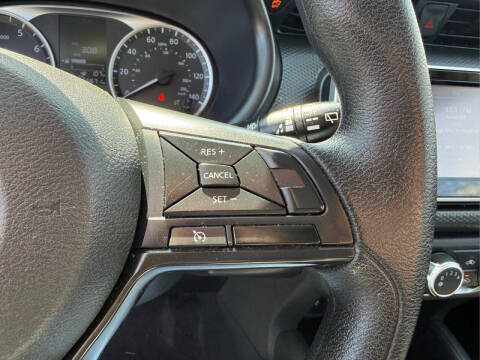 2023 Nissan Kicks S