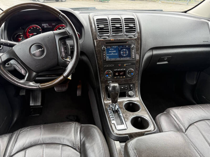 2011 GMC Acadia Denali