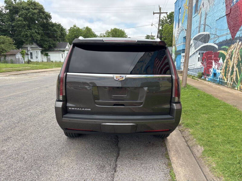 2020 Cadillac Escalade Luxury