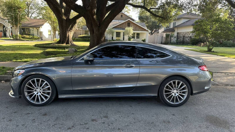 2017 Mercedes-Benz C-Class C300 photo 3