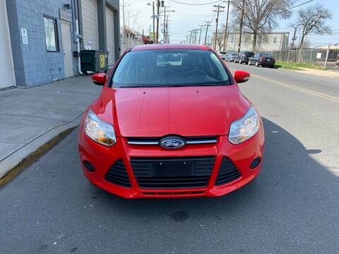 2014 Ford Focus for sale at SUNSHINE AUTO SALES LLC in Paterson NJ