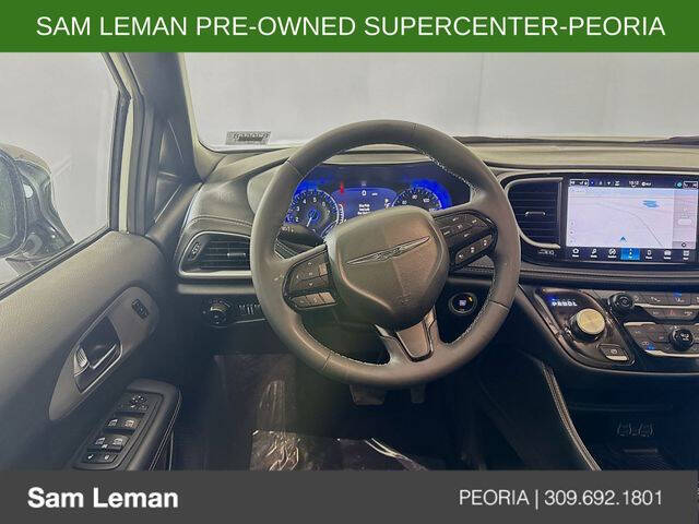 2025 Chrysler Pacifica Limited