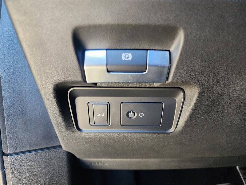 2023 Land Rover Range Rover Evoque P250 R-Dynamic S