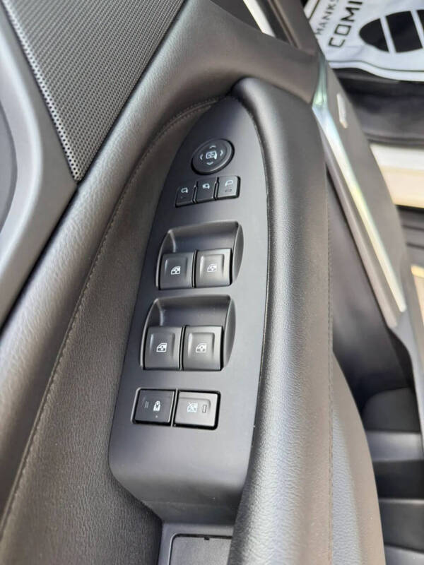 2018 Cadillac Escalade ESV Luxury