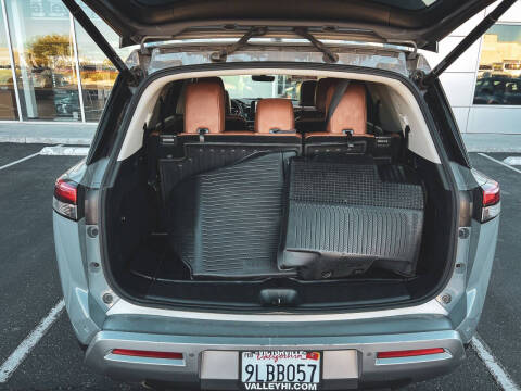 2024 Nissan Pathfinder Platinum