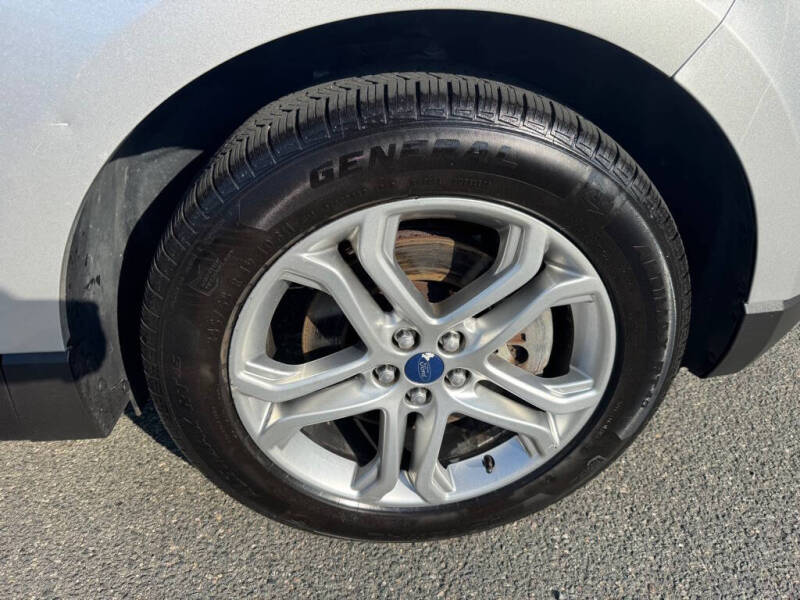 2018 Ford Edge Titanium