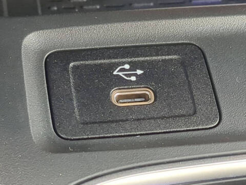 2025 Mercedes-Benz GLB GLB 250