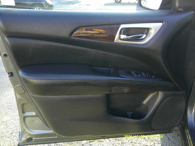 2016 Nissan Pathfinder Platinum