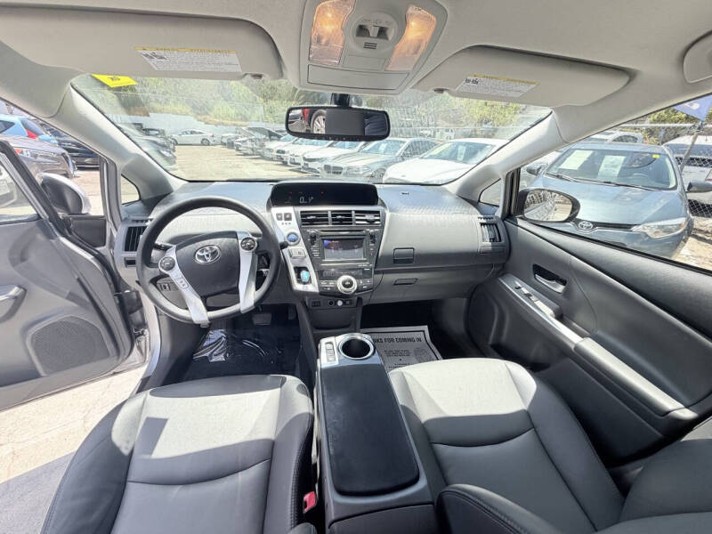 2012 Toyota Prius v Five