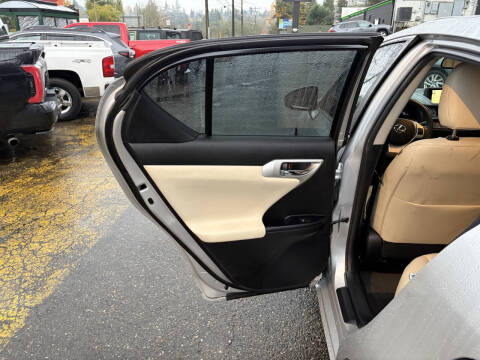 2011 Lexus CT 200h Premium