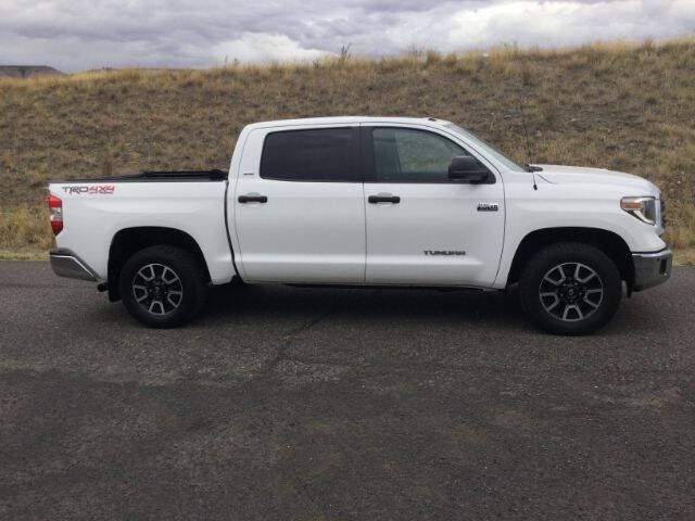 2018 Toyota Tundra SR5