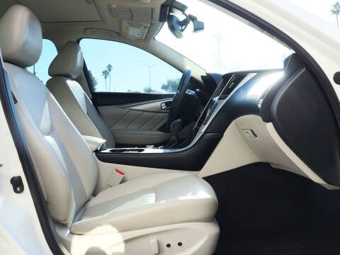 2021 Infiniti Q50 Luxe