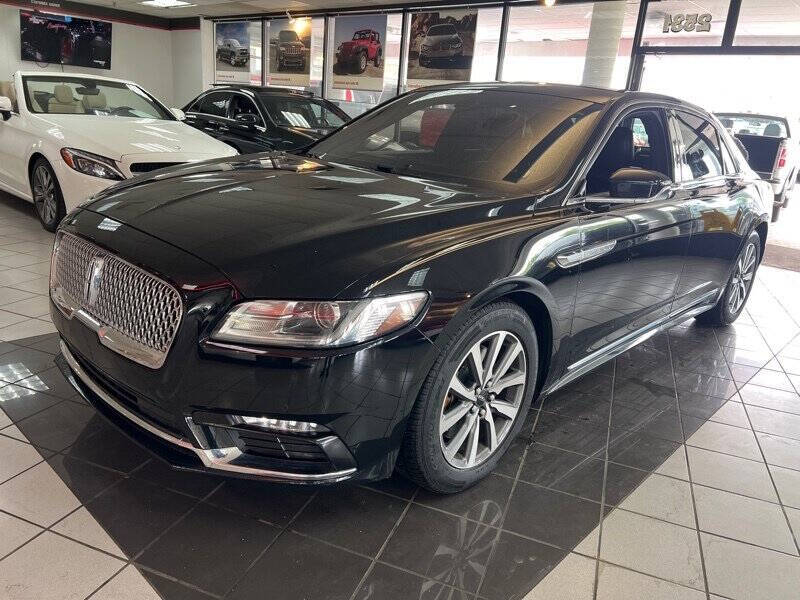 2017 Lincoln Continental Premiere