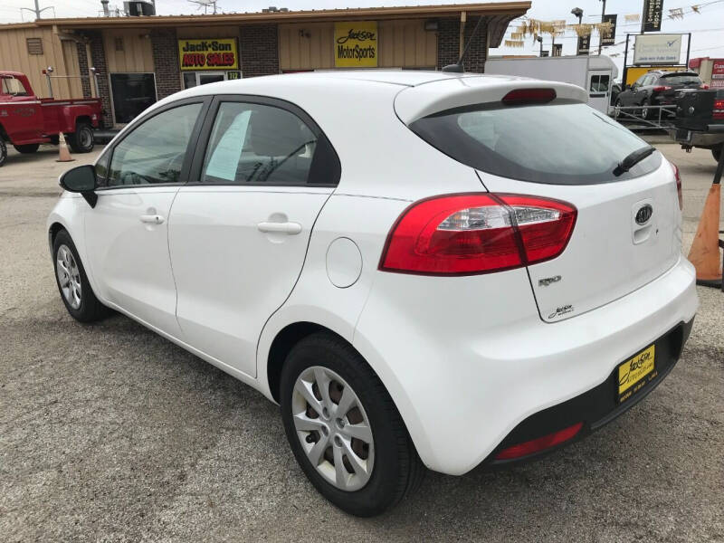 2012 Kia Rio 5-Door LX