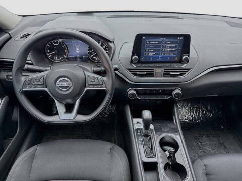 2021 Nissan Altima 2.5 SV