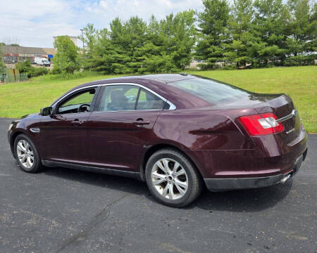 2011 Ford Taurus SEL