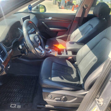 2018 Audi Q5 2.0T quattro Premium Plus