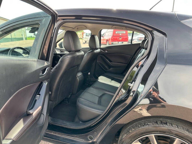 2018 Mazda MAZDA3 Touring