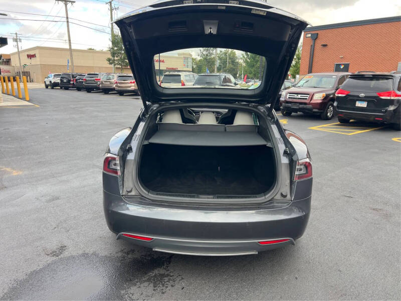 2015 Tesla Model S 70D