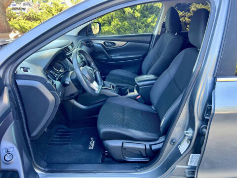 2017 Nissan Rogue Sport S