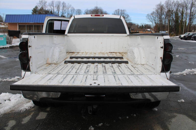 2004 Chevrolet Silverado 3500 LT